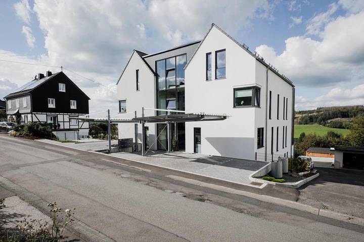 Ferienwohnung für 4 Personen, mit Terrasse und Ausblick in Gummersbach