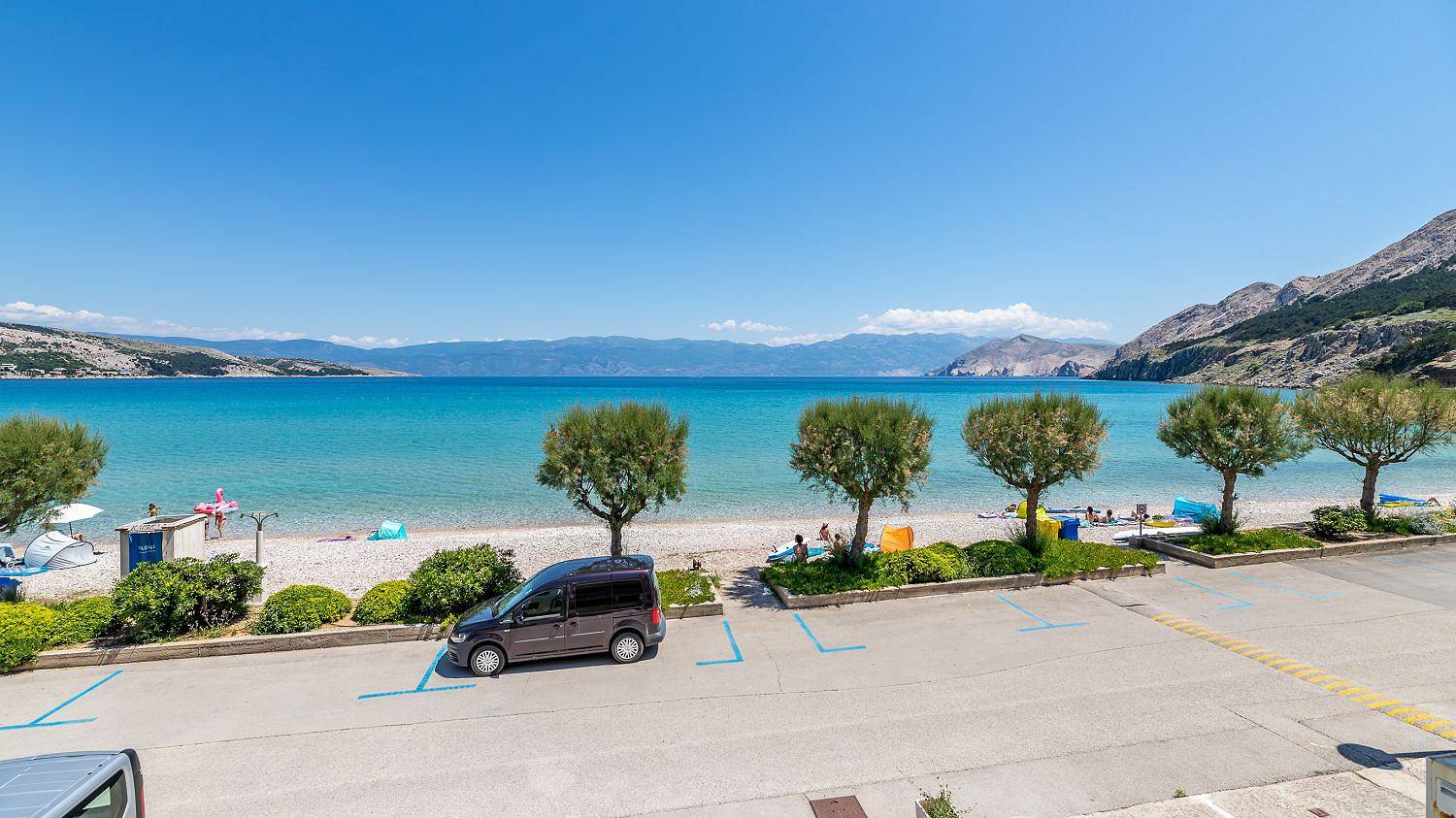 Appartement entier, Direkt an der kristallklaren Adria gelegen in Zarok, Baška
