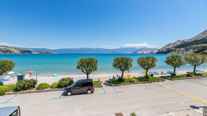 Ferielejlighed for 3 personer, med balkon, børnevenlig i Krk