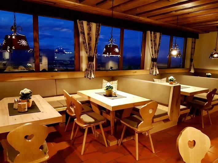 Hotel für 4 Personen, mit Balkon und Seeblick, mit Haustier in Finkenstein am Faaker See - 3