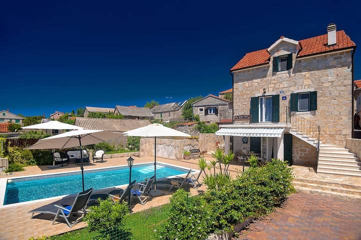 Villa für 5 Personen, mit Garten - 1