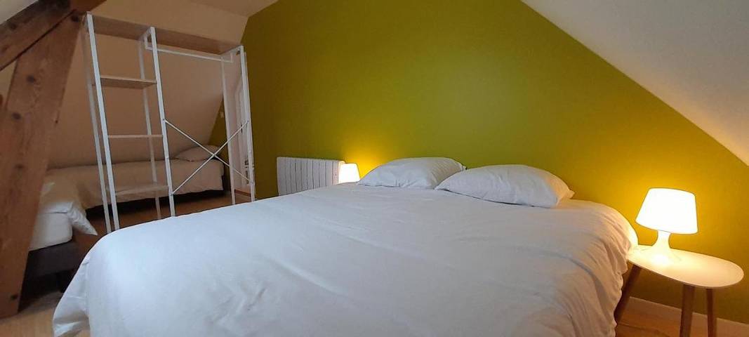 Chambre d’hôte pour 12 personnes, avec jardin et terrasse en Bourgogne - 2