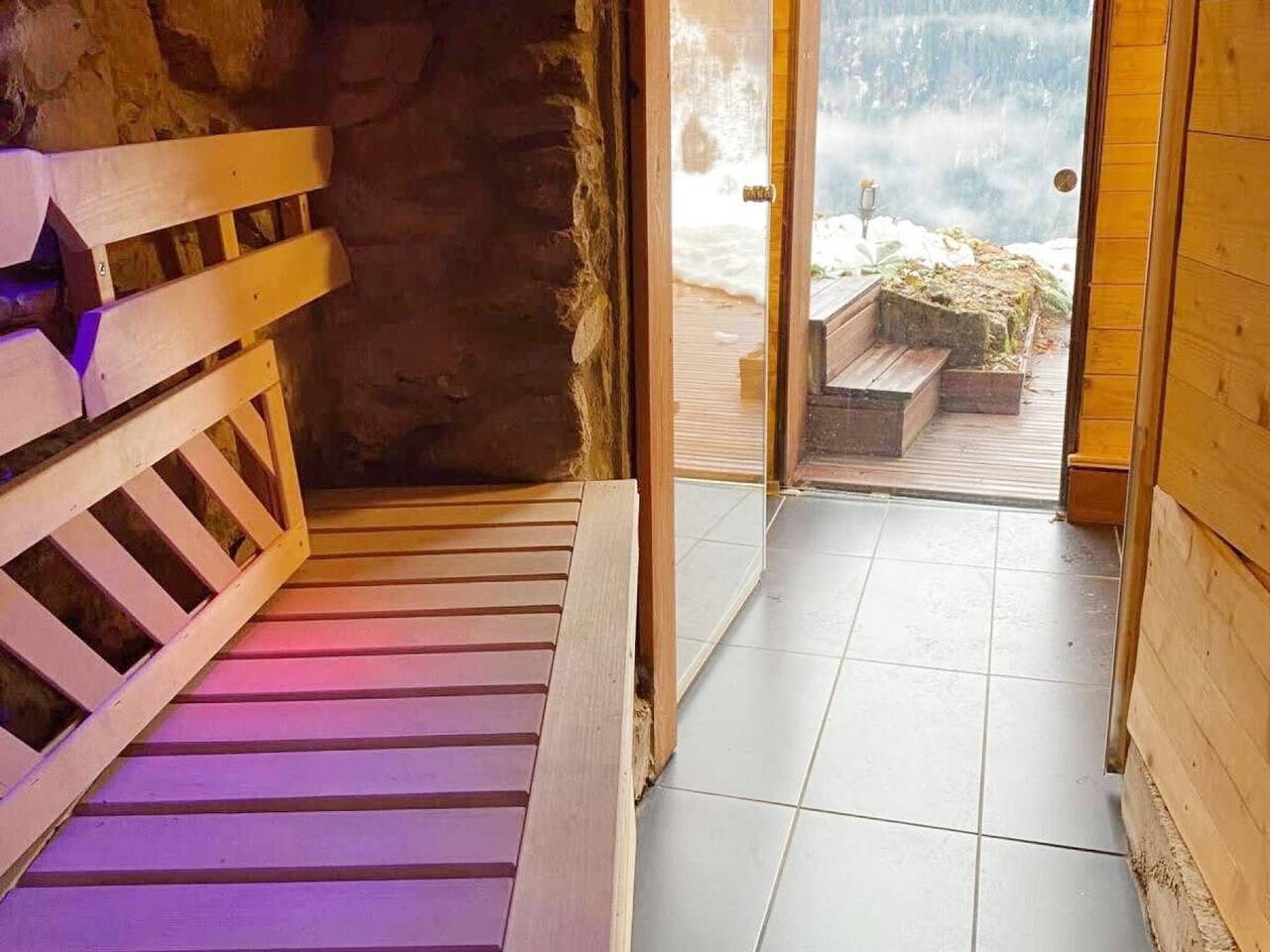 Apartamento entero, Chalet en Rossinière con Sauna y Vista Montaña in Les Moulin - Château - d' Oex, Château-d' Œx