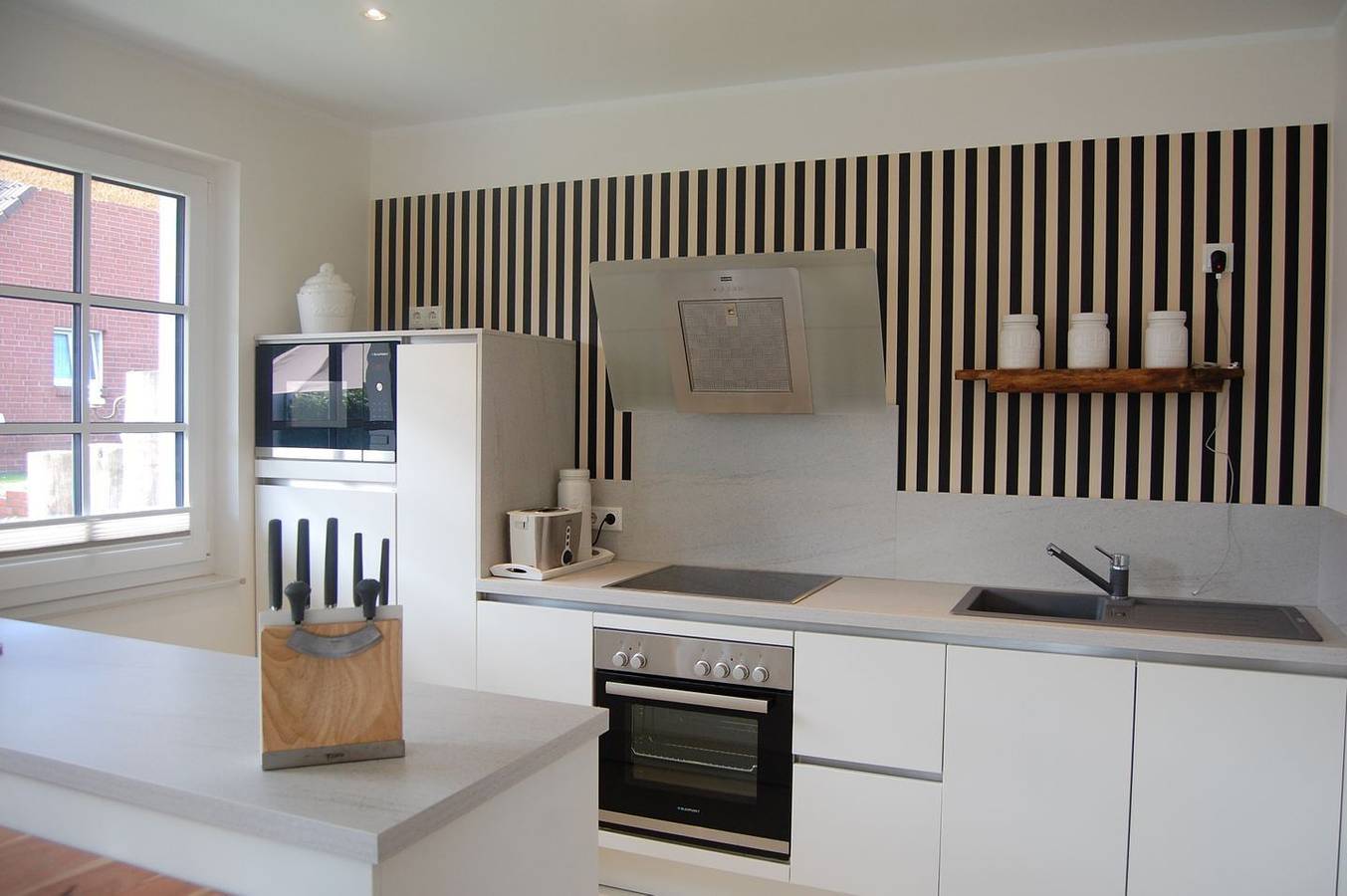 Ferienhaus "Sehart" - Doppelhaushälfte unter Reetdach ca.100 m² für 2-4 Personen in Niehagen, Ahrenshoop