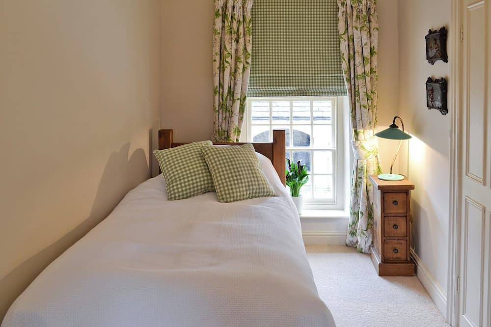 A rural cottage in the famous village of Eyam in the Hope Valley. in Eyam, Derbyshire