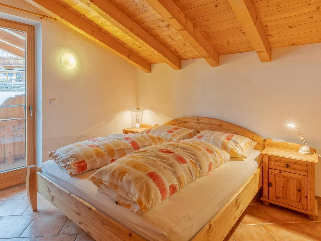 Ganze Wohnung, Große Ferienwohnung, nur 3,5km zum Skilift in Alpbach, Kaisergebirge