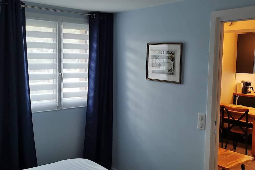 Apartamento entero, Charmant appartement de 30 m² avec terrasse au cœur de Marcillac-Vallon in Marcillac-Vallon, Aveyron (desambiguación)