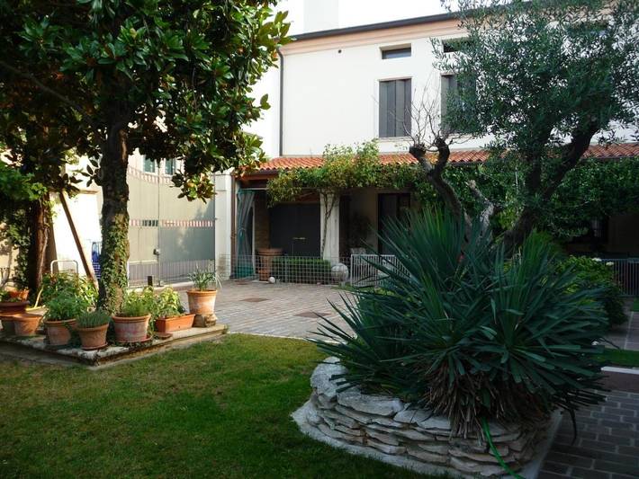B&b per 3 persone, con Piscina e Panorama a Montagnana