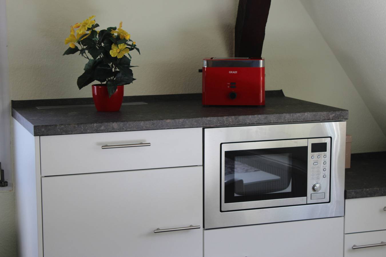 Ganze Wohnung, Ferienwohnung 'Rheinblick Wohnung 5' mit Gemeinschaftsterrasse, Wlan und Klimaanlage in Neuendorf (Koblenz), Koblenz