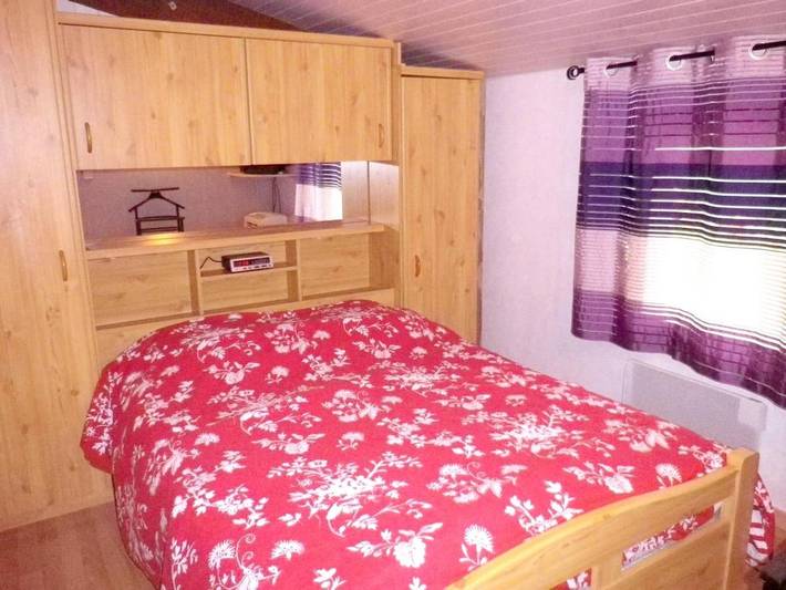 Location de vacances pour 8 personnes, avec terrasse ainsi que jardin et piscine à Escource - 4