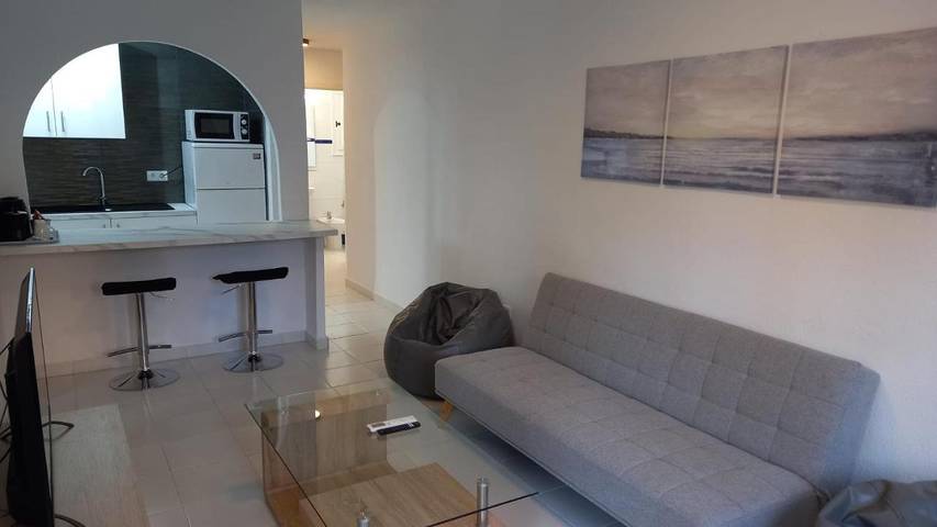 Gîte pour 4 personnes, avec jardin dans Santiago de la Ribera - 2