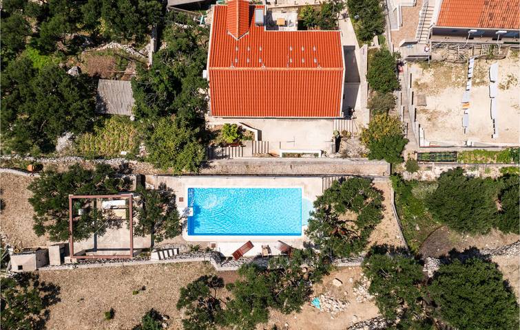 Gemütliche 2-Zimmer-Wohnung mit Pool, 500 m vom Strand entfernt und mit moderner Ausstattung in Zaton, Grad Dubrovnik