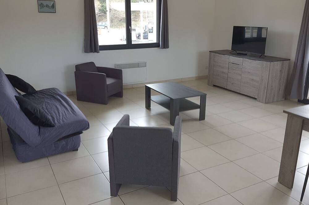 Appartement entier, Appartement tout confort au cœur de la Margeride in Châteauneuf-de-Randon, Région de Mende
