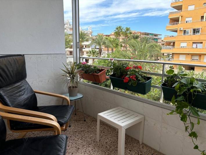 Location de vacances pour 3 personnes, avec Balcon ainsi que Terrasse et Vue à Tavernes de la Valldigna