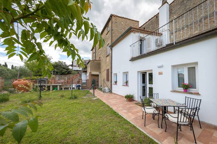 Vakantiewoning voor 4 personen, met tuin in Volterra