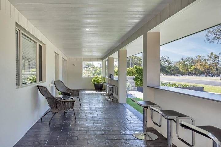 Holiday home for 10 people, with garden in Mandurah