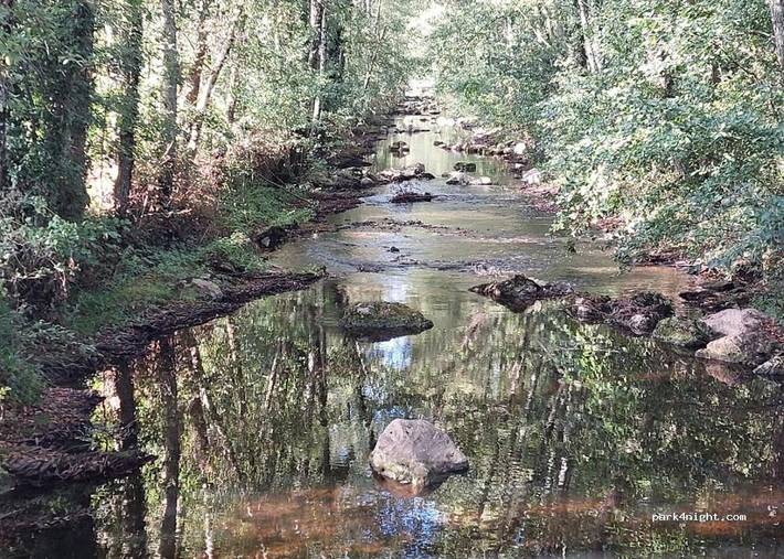 Location de vacances pour 4 personnes, avec terrasse à Ivoy-le-Pré