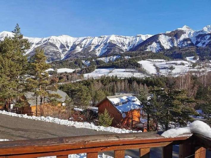 Gîte pour 5 personnes, avec vue et balcon dans Station du Grand Puy - 2