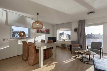Ferienhaus für 4 Personen, mit Balkon und Balkon/Terrasse in Julianadorp