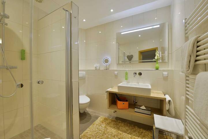 Ferienhaus für 2 Personen, mit Balkon und Pool sowie Garten, mit Haustier in Vöhl - 3