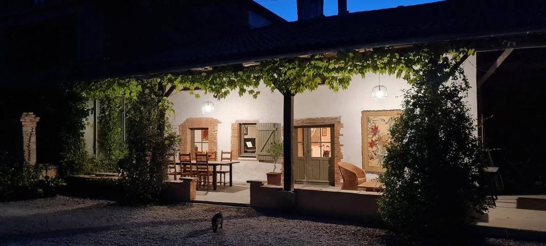 Location de vacances pour 10 personnes, avec piscine ainsi que jardin et vue à Nègrepelisse - 4