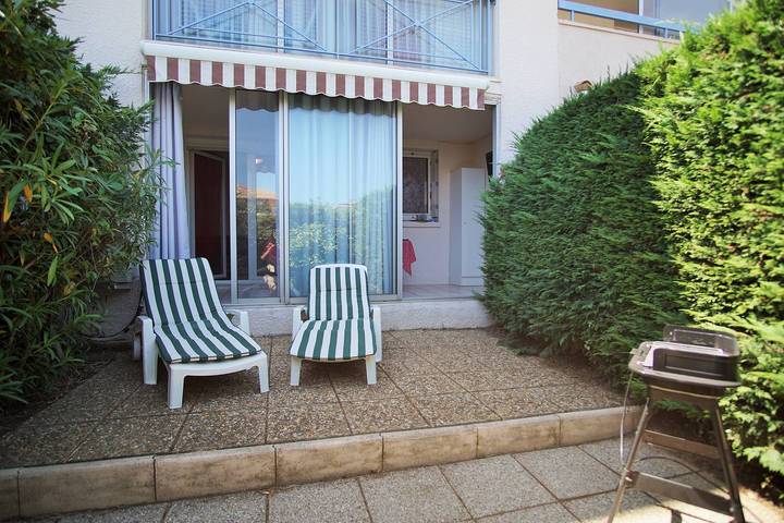 Gîte pour 4 personnes, avec jardin et piscine, adapté aux familles à La Seyne-sur-Mer - 4