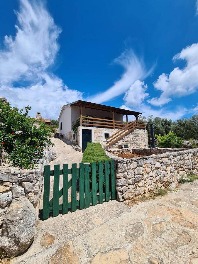 Casa vacanza per 6 persone, con panorama e giardino - 1