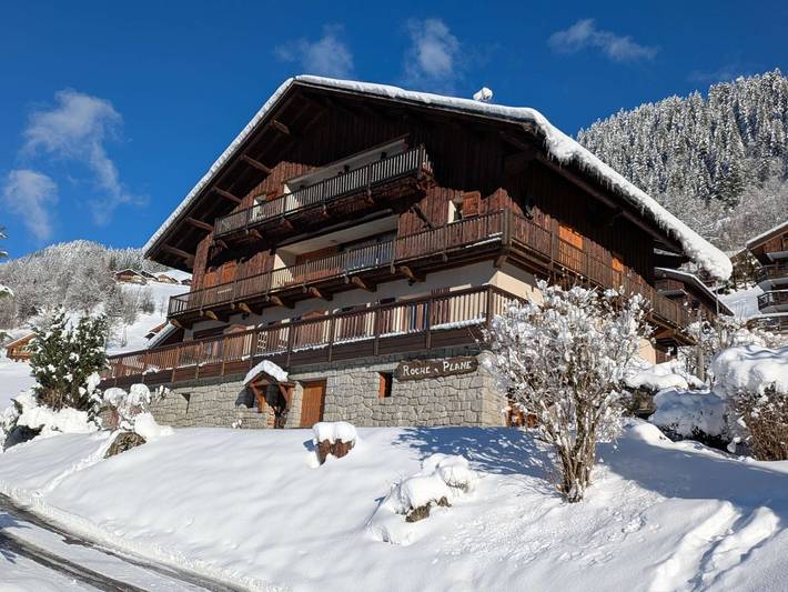 Gîte pour 4 personnes, avec balcon dans Arêches