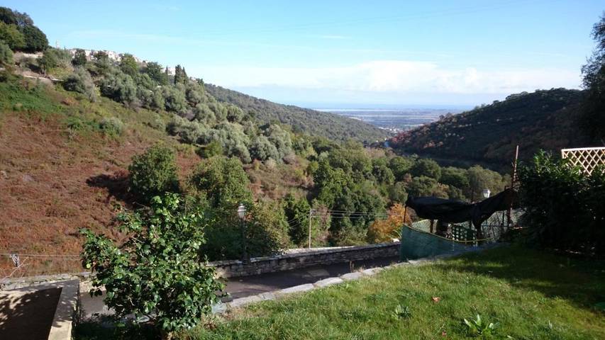 Appartement de vacances pour 5 personnes, avec vue ainsi que terrasse et jardin, animaux acceptés