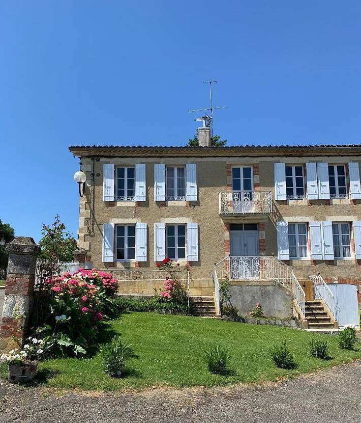 Location de vacances pour 2 personnes, avec jardin et vue à Castillon-Debats - 4