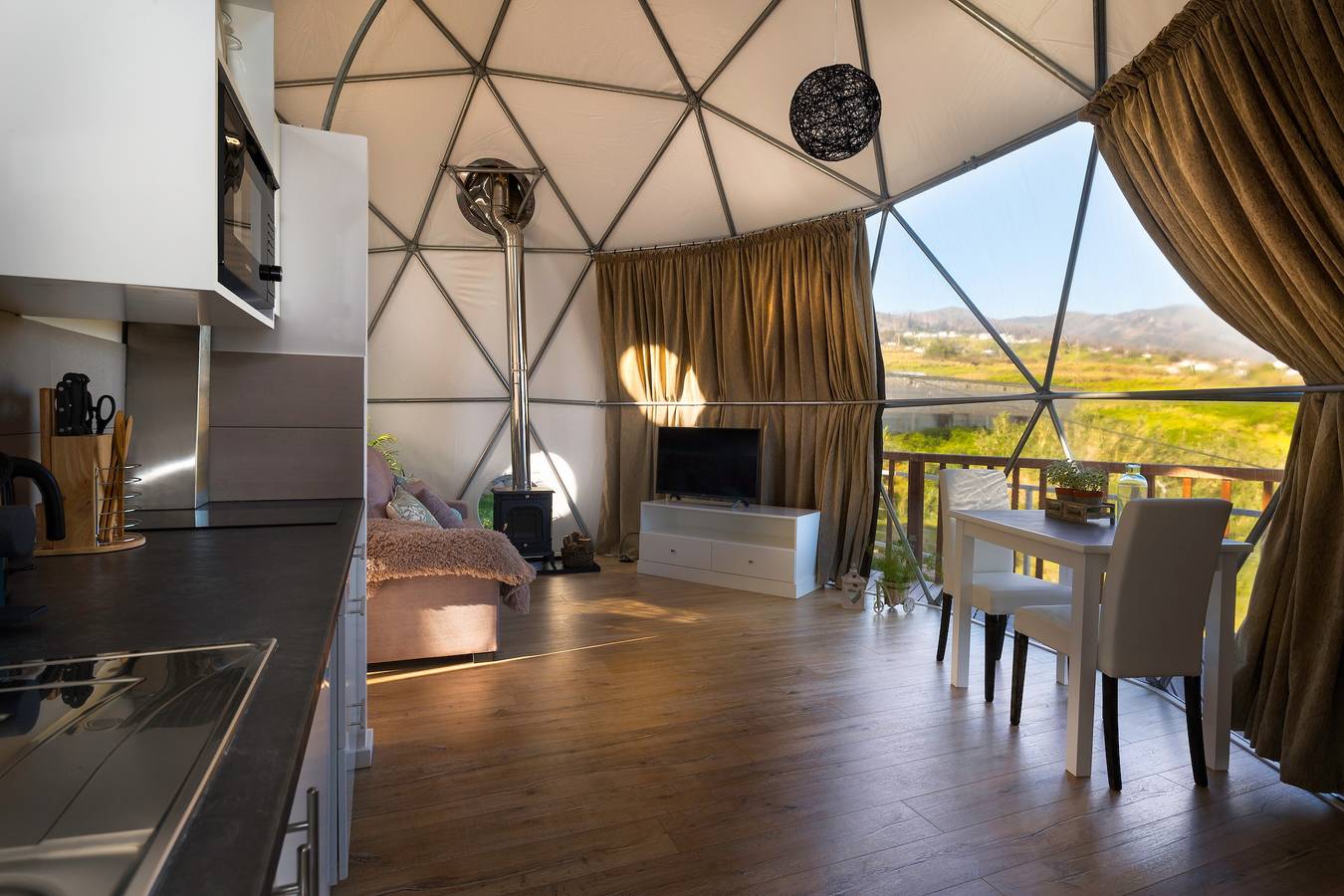 Soul Glamping – famille – coucher de soleil in Île de Madère