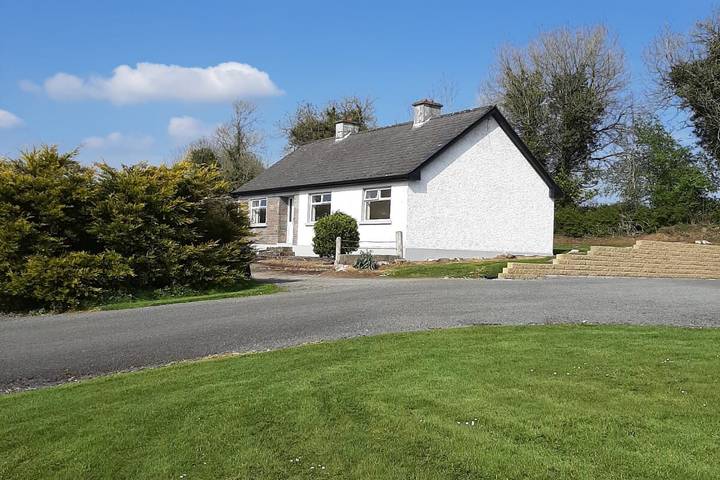 Ferienhaus für 7 Personen, mit Terrasse und Garten sowie Seeblick in Irland - 2