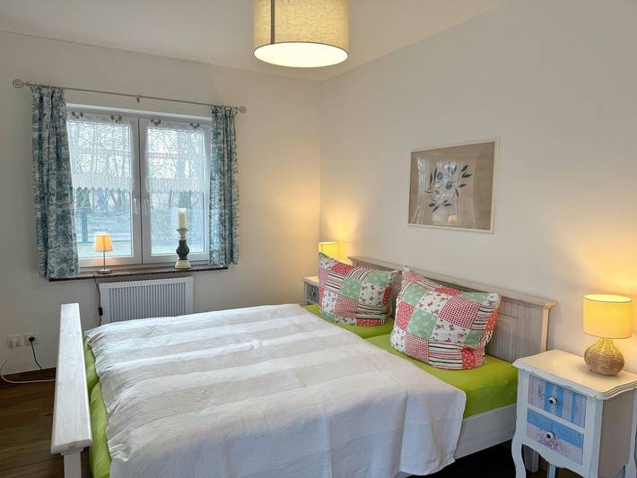 Ferienhaus für 6 Personen, mit Terrasse und Garten sowie Sauna und Ausblick in Neuenkirchen (Rügen) - 4