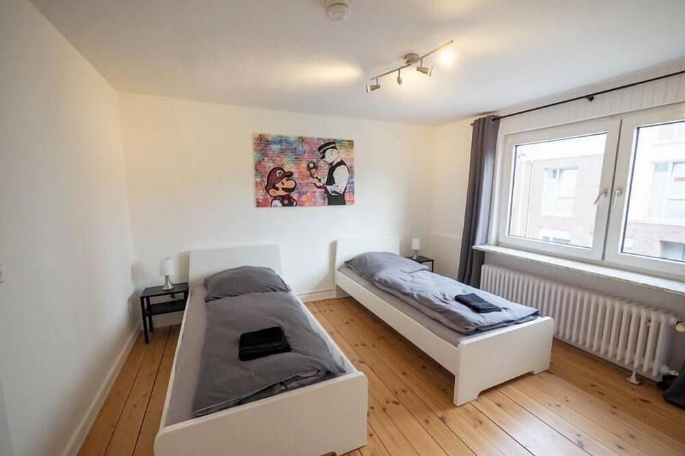 Ganze Wohnung, Monteurwohnung für 6 Pers. mit Wlan, Küche & Tv – Bad Oldesloe, Nähe Hamburg & Nähe Lübeck in Bad Oldesloe, Kreis Stormarn