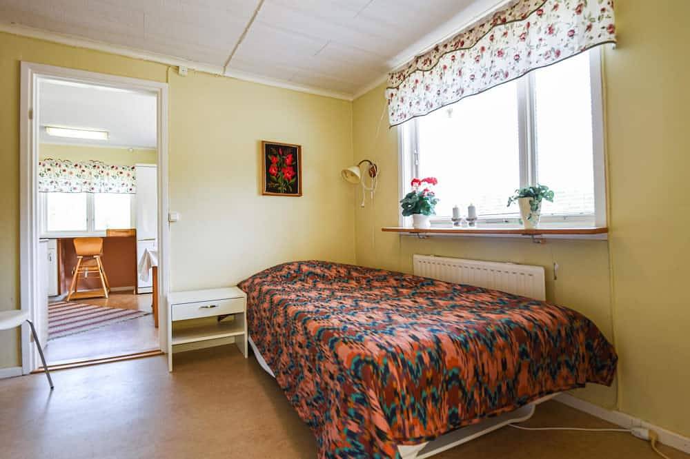 3 bedroom amazing home in Vänersborg in Vänern