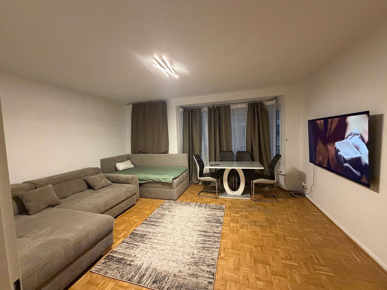 Apartamento entero, Apartamento 'Familie 4Og' con Wi-Fi in Bonn, Renania