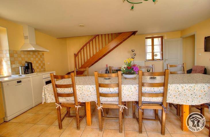 Gîte pour 8 personnes, avec balcon ainsi que jardin et vue à Fleurie - 3