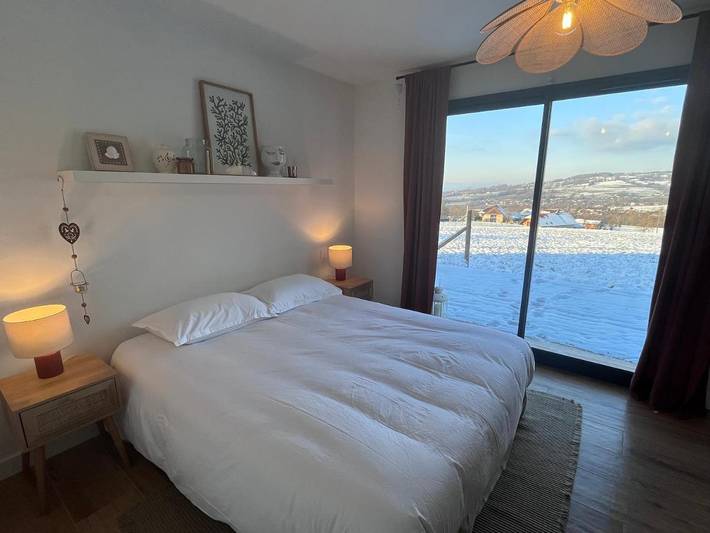 Gîte pour 2 personnes, avec jardin et vue à Montcel