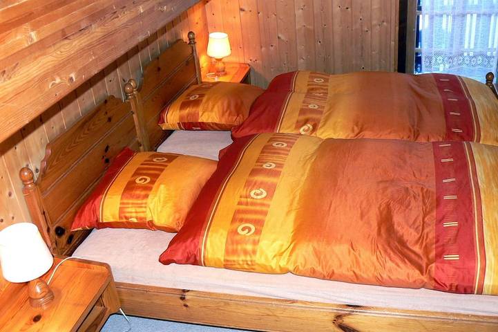 Gîte pour 8 personnes, avec balcon et jardin dans Champoussin - 3