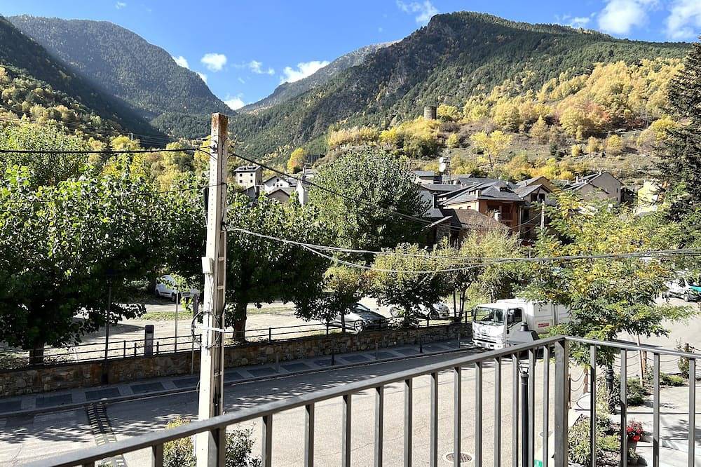 Entire apartment, Espot Cowork & Apartments in Espot (Skiing), Espot