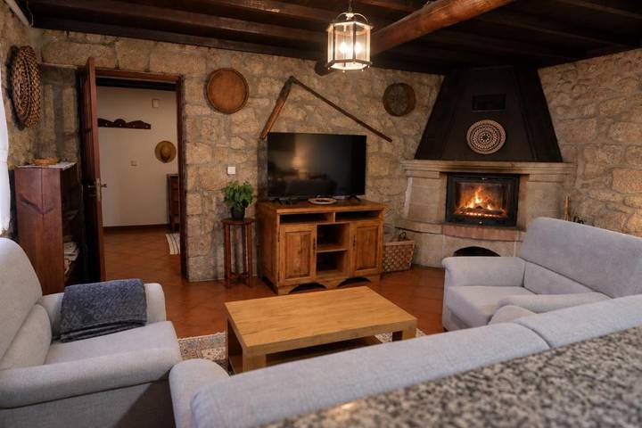 Location de vacances pour 10 personnes, avec Terrasse et Jardin ainsi que Piscine et Vue dans Capinha