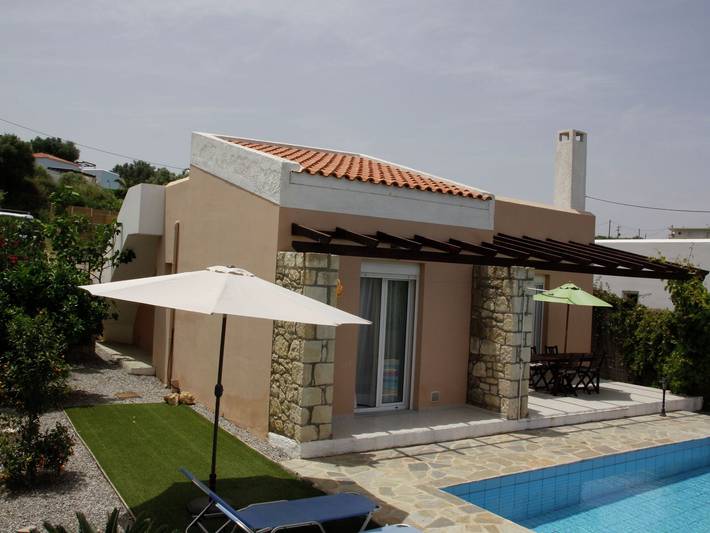 Villa for 4 people, with Terrace and Pool in Rethymnon