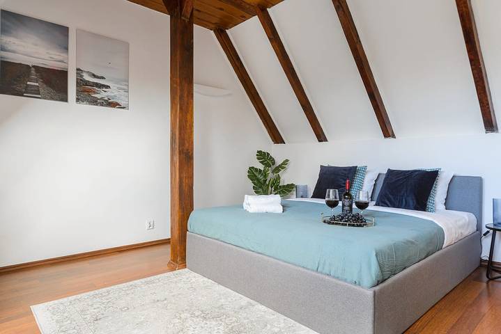 Appartement entier, Lumina 2-level charming apart in Varsovie Śródmieście, Varsovie