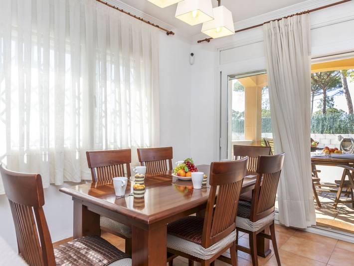 Ferienhaus für 6 Personen, mit Terrasse und Pool an der Costa Brava - 3