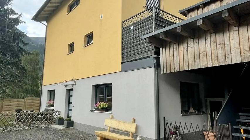 Ferienwohnung für 6 Personen, mit Pool und Garten, mit Haustier im Montafon