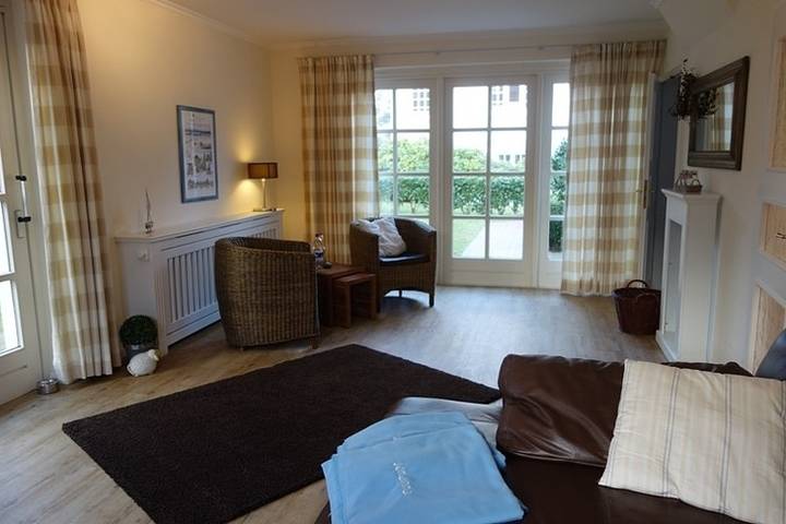 Ferienhaus für 10 Personen, mit Terrasse und Garten auf Föhr - 4