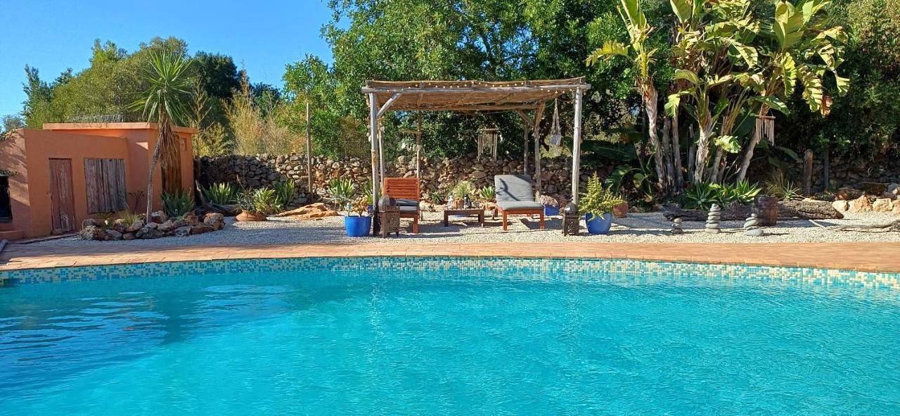Apartamento inteiro, Rural Peace in the Algarve - Private Room with kitchenette and bathroom in Algoz e Tunes, Distrito de Faro