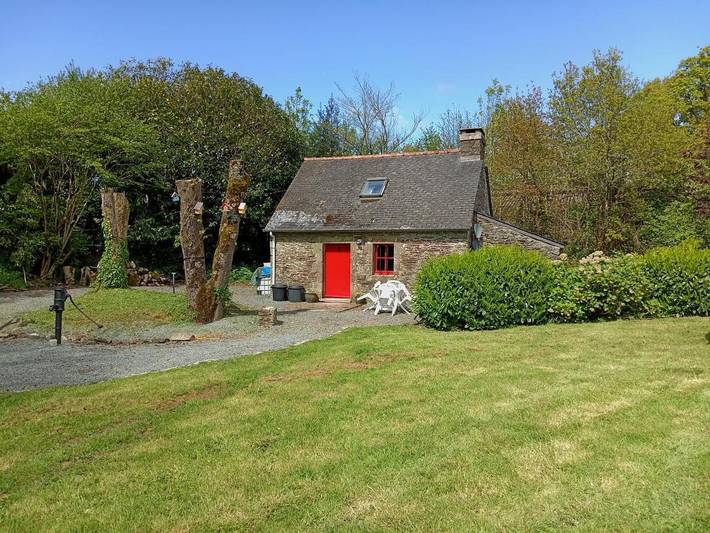 Location de vacances pour 2 personnes, avec jardin et terrasse à Carhaix-Plouguer - 2