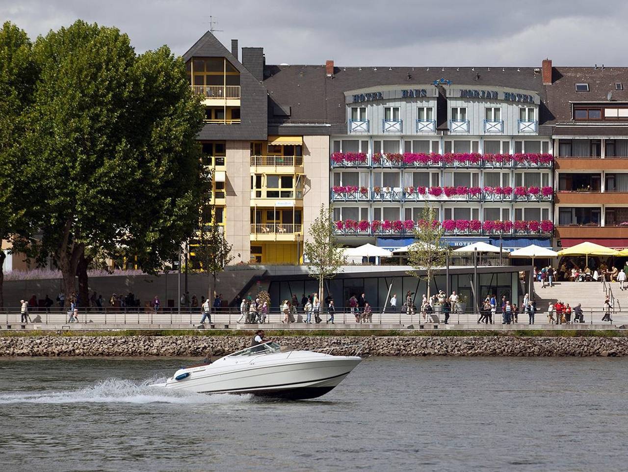 Hotel Morjan - Family-Suite mit Balkon in Deutsches Eck, Koblenz