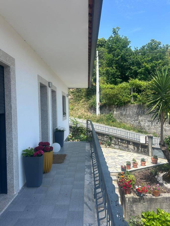 Gîte pour 2 personnes, avec vue et jardin dans Souto e Tabaçô - 3
